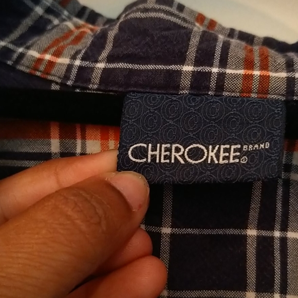 Cherokee boy's plaid shirt in size M - Picture 3 of 6